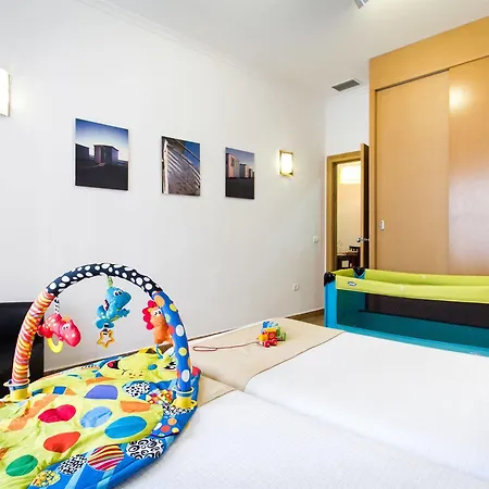 Apartment Living - Merced Valencia
