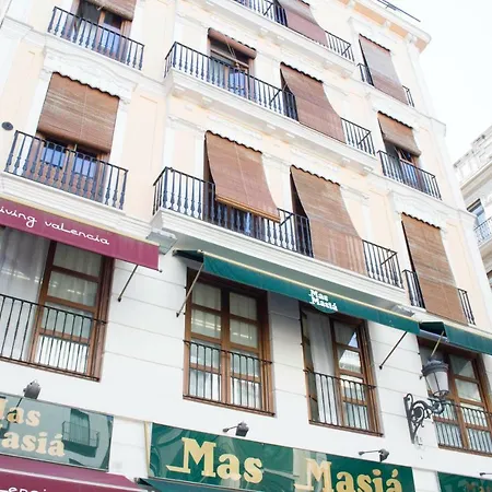 Living - Merced Valencia