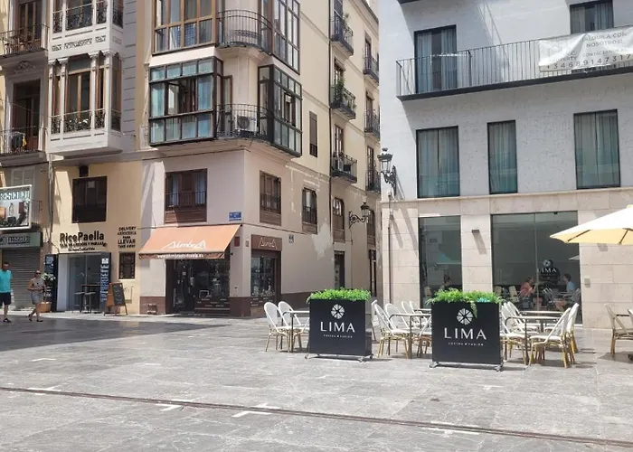 Living - Merced Apartment