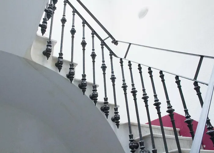 Living - Merced Apartment *