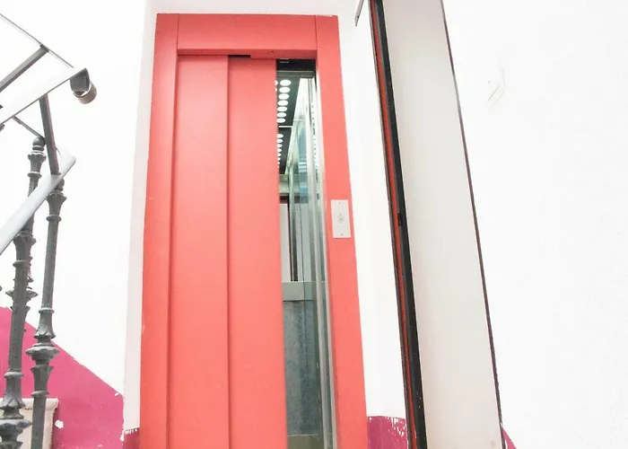 Apartment Living - Merced *