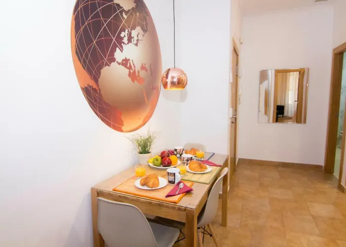 Living - Merced Apartment *