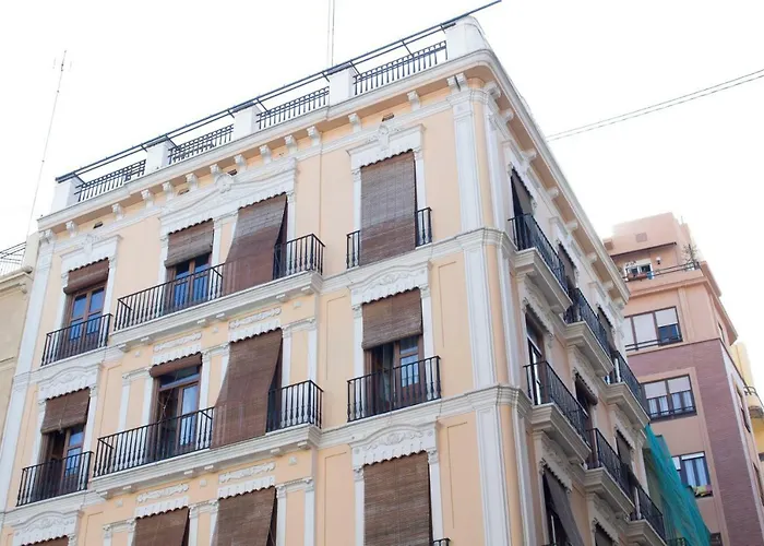 Living - Merced Apartment