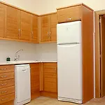 Daire Living - Merced